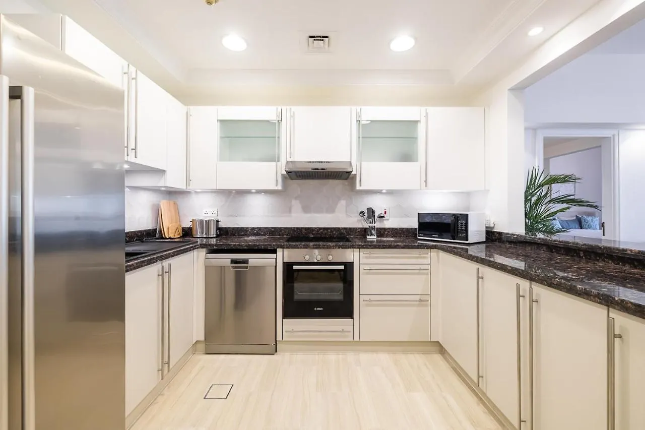 Apartment In Golden Mile With Access To Fairmont Dubai