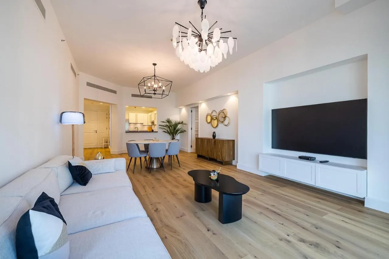 Apartment In Golden Mile With Access To Fairmont Dubai